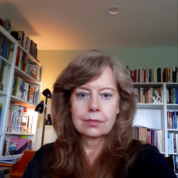 Meet your Posher, Susan - Picture 2 of 2